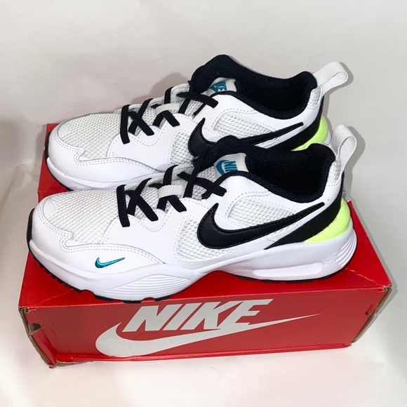 Nike Air Fusion 3Y Sneakers - Picture 3 of 8